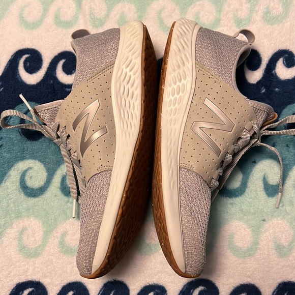 New Balance Women’s Fresh Foam Sport - Picture 2 of 5